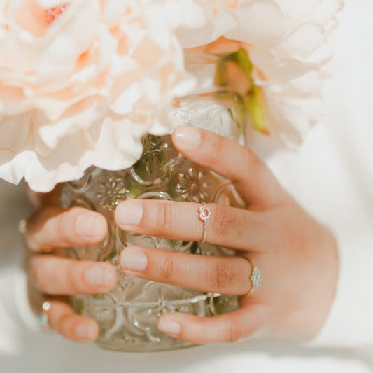 LOVEKNOT RING in GOLD