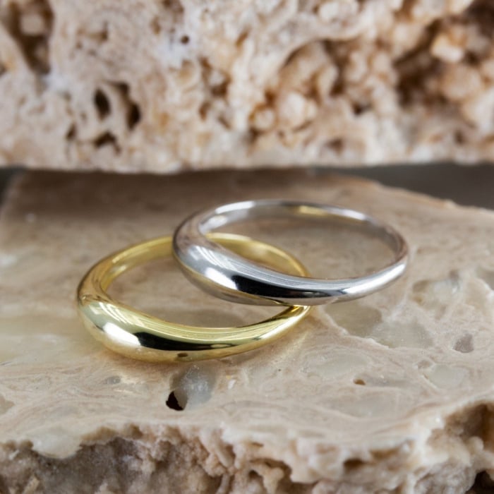 SLIM DOME RING in GOLD