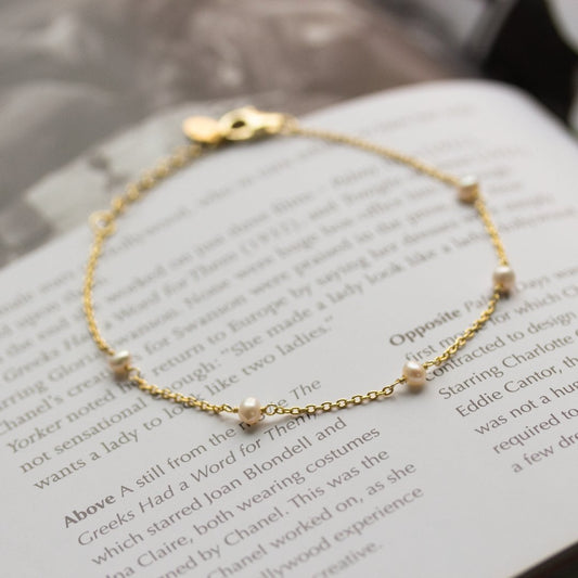 DAINTY PEARL BRACELET in GOLD