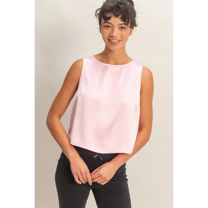 SLEEVELESS ROUND NECK SATIN TOP