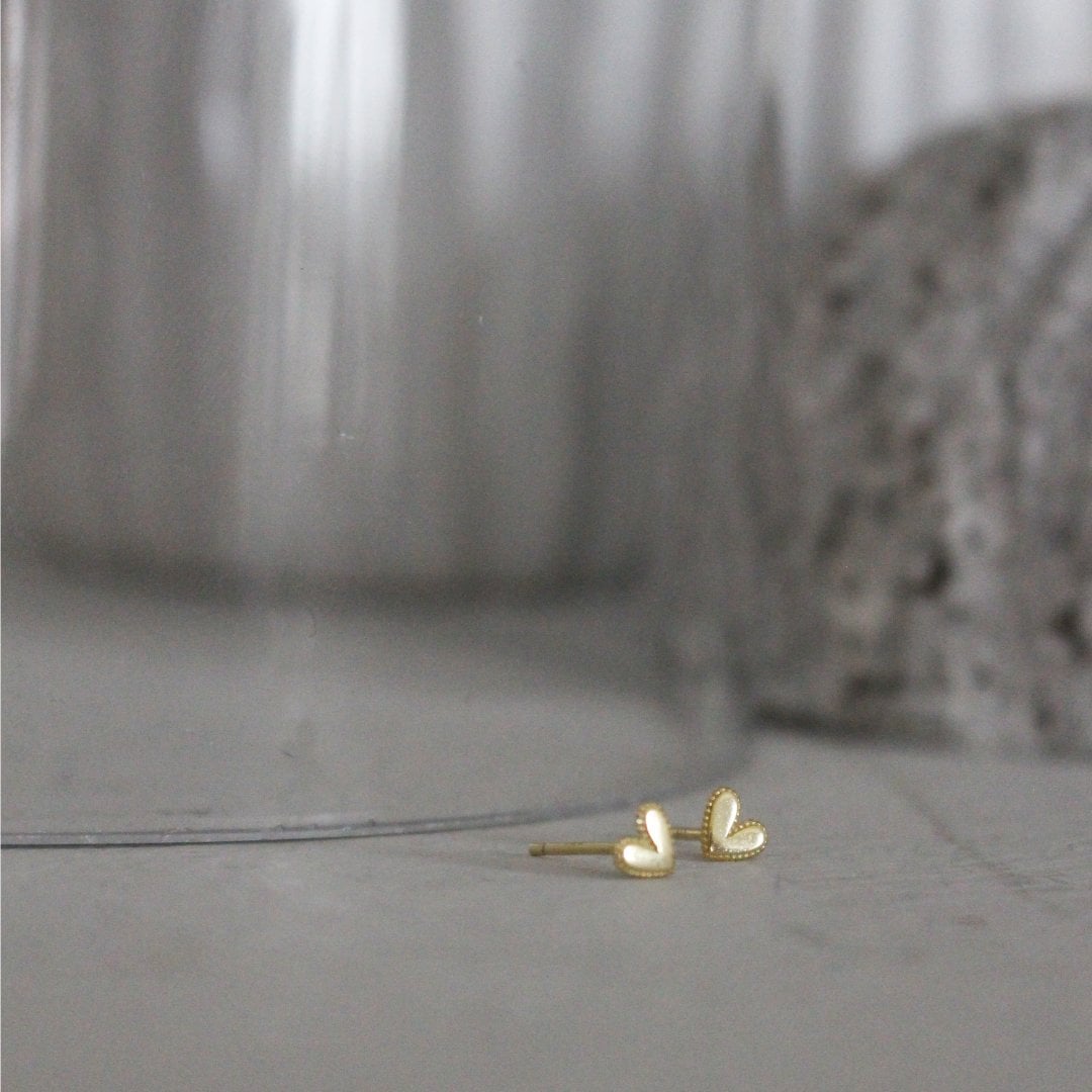 BEAD HEART EARRINGS in GOLD