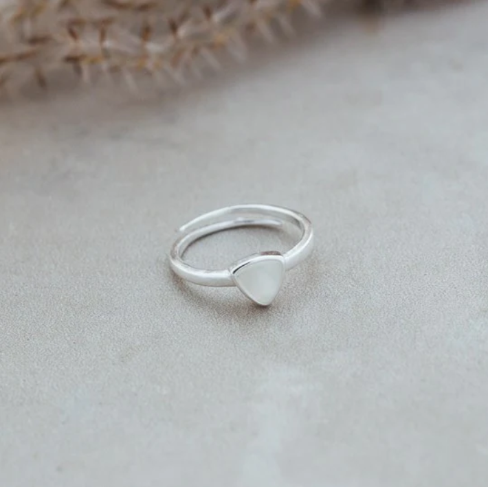 SILVER MAE MOONSTONE RING
