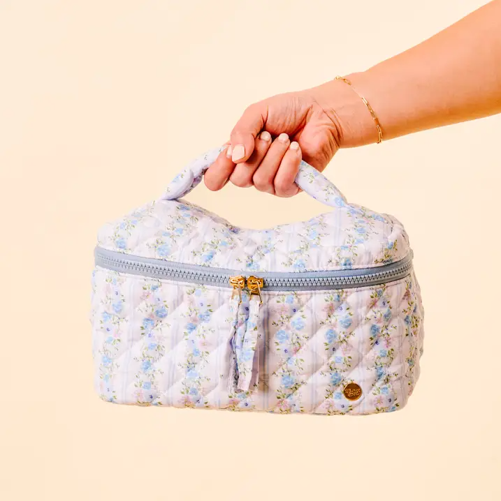 QUILTED POUCH - PETAL BLUE