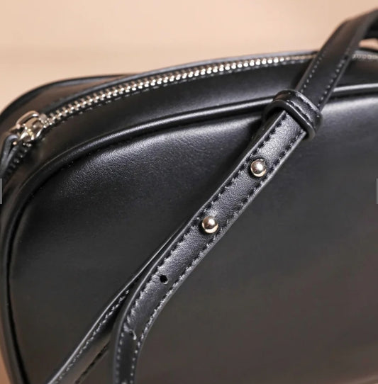 BLACK RECTANGULAR CROSSBODY