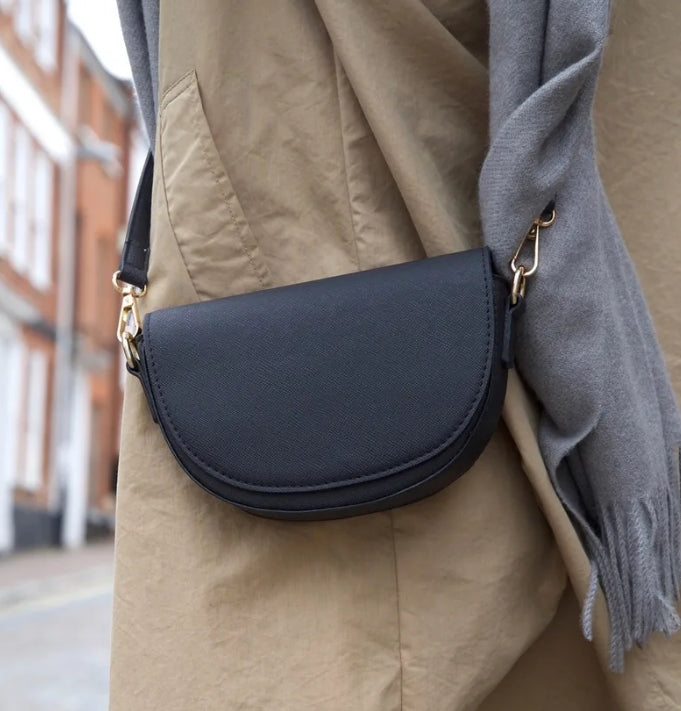 VEGAN LEATHER CROSSBODY - BLACK