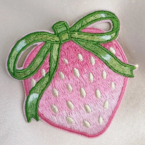 STRAWBERRY W/ BOW PATCH