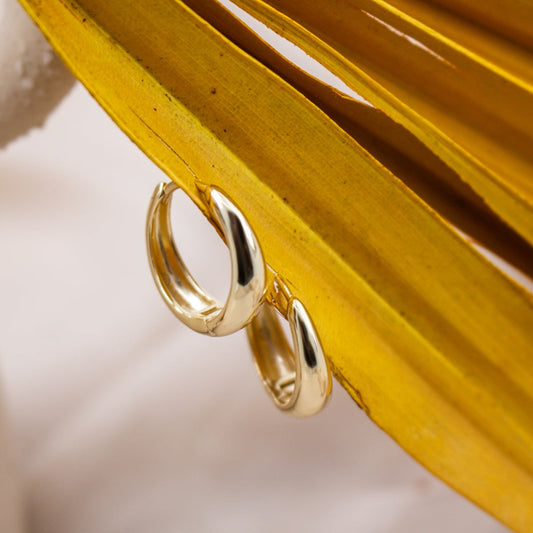 CHUNKY DOME HOOPS in GOLD