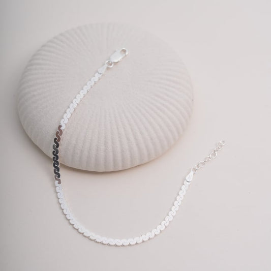 SERPENTINE CHAIN BRACELET in SILVER